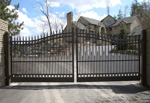 Gates & gate operators